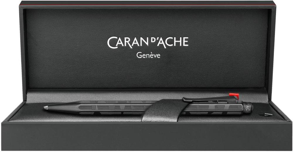 Kemični svinčnik Caran d'Ache Ecridor Black Lines